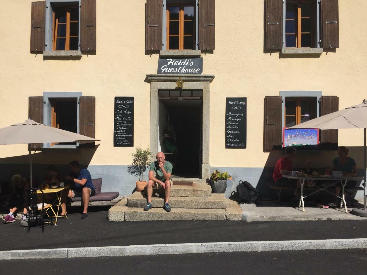 Heidi'S Guesthouse Frenieres ภายนอก รูปภาพ
